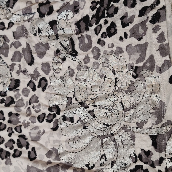 Laura Ashley leopard print blouse women's PS - Picture 3 of 5